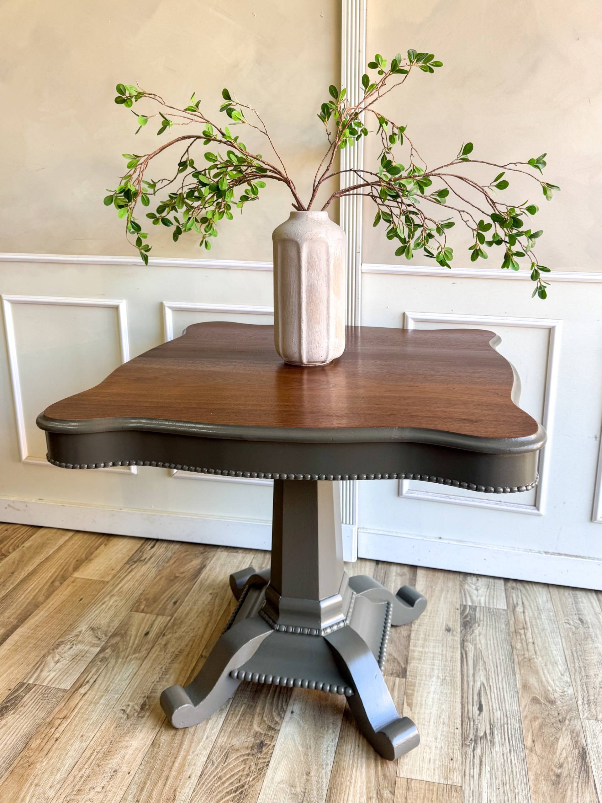 Antique Mahogany Pedestal Table