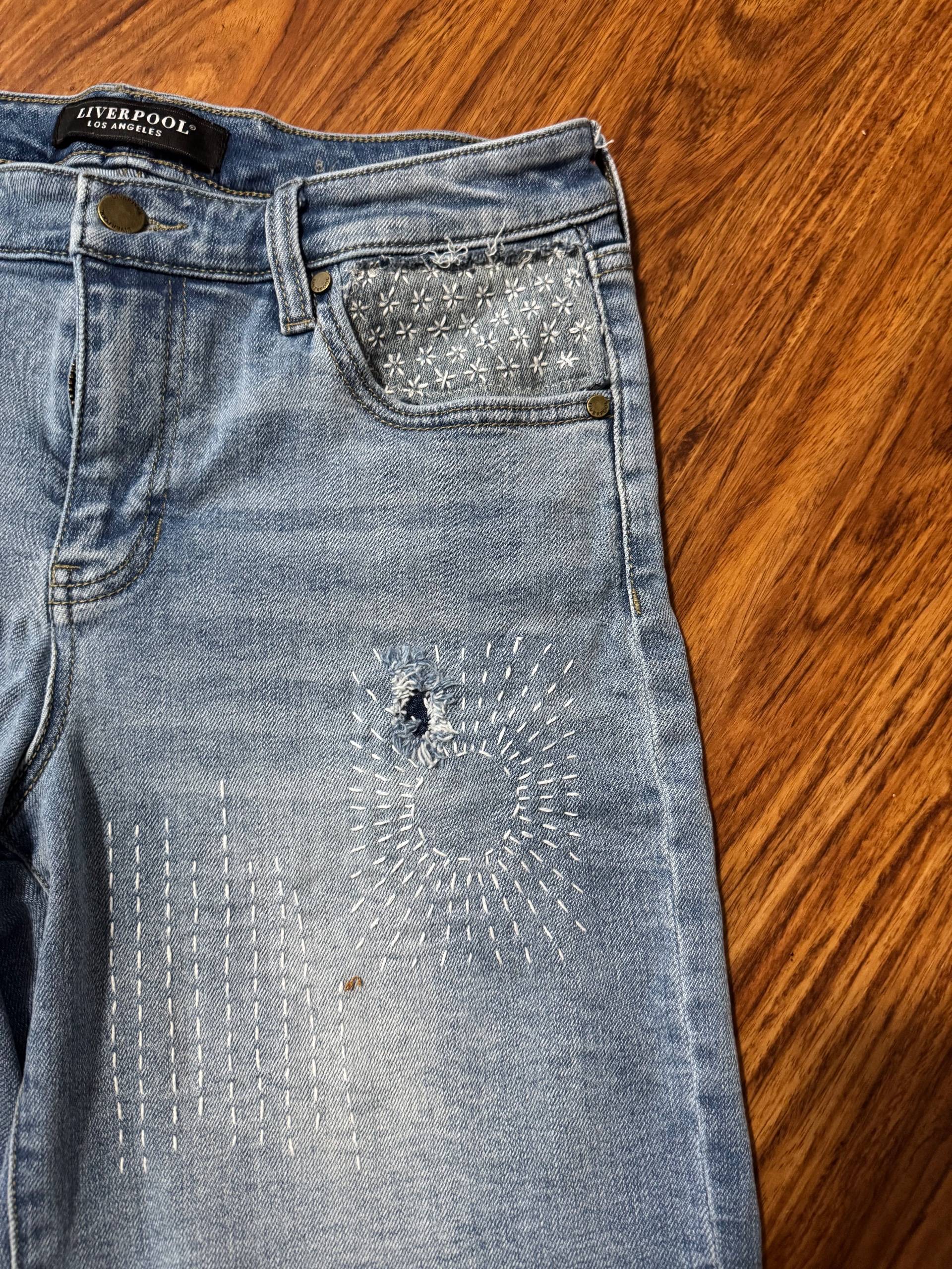 SALE! Upcycled jean shorts with Sashiko embroidery  - thumbnail 3 of 5